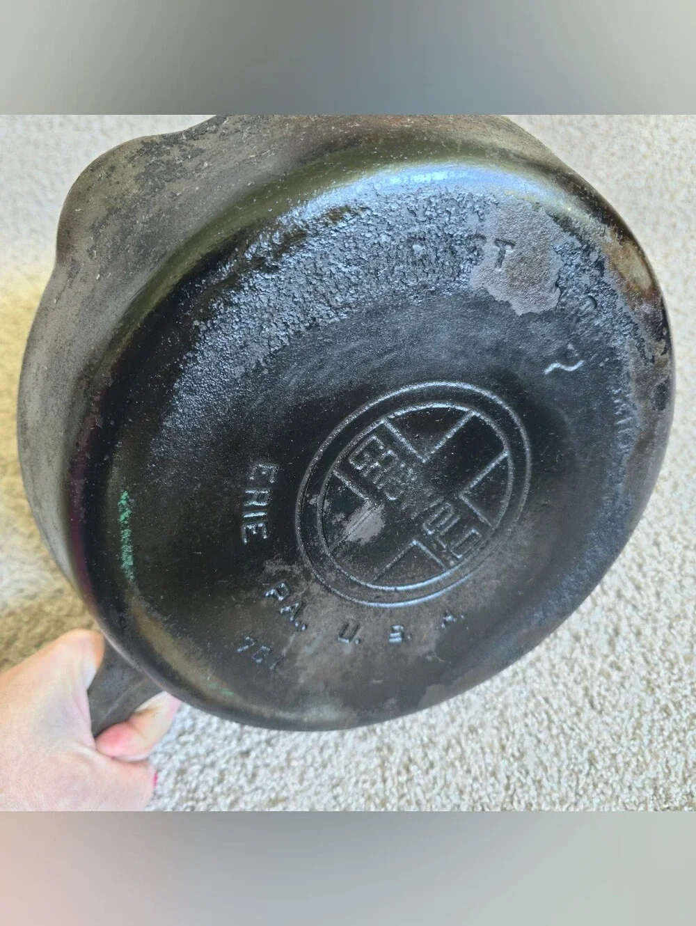 Vintage GRISWOLD Cast Iron SKILLET Frying Pan # 7 LARGE BLOCK LOGO - Ironspoon